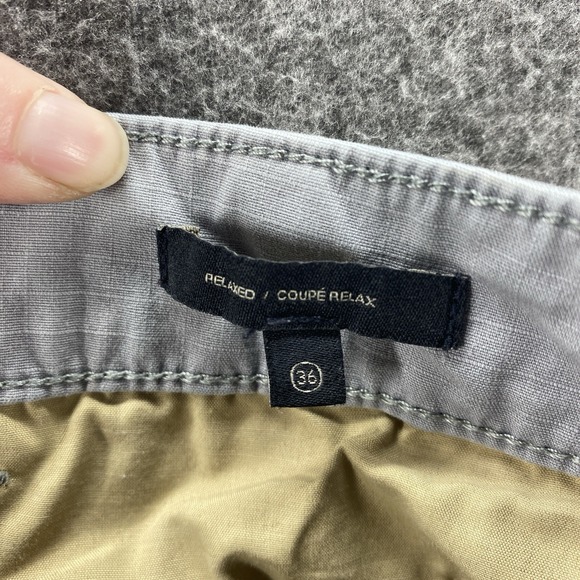 Dockers Pants Mens 36 Gray High Rise Smart 360 Tech Relaxed Cargo Workwear - Picture 12 of 13